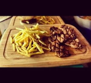 Daily Dana Burger Steak Caddebostan Istanbul